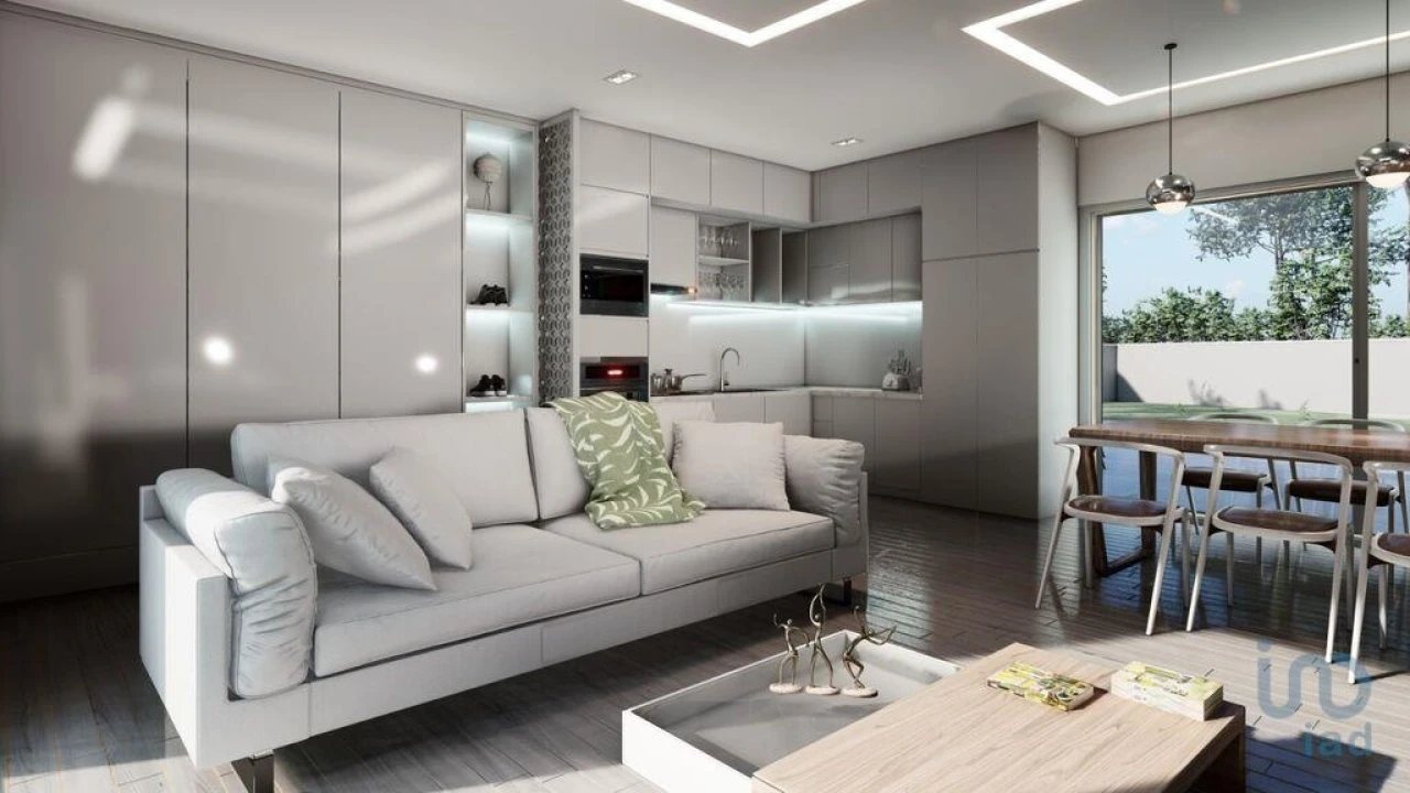 Moradia T2 para Venda em Sesimbra (Castelo) Foto 10