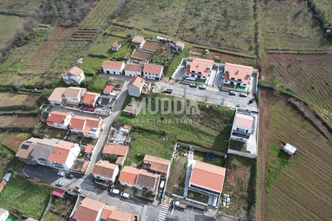 Terreno para Venda em Sé, Santa Maria e Meixedo Foto 2