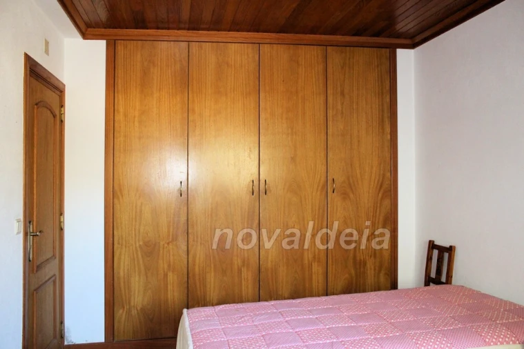 Moradia T3 para Venda em Colares Foto 19
