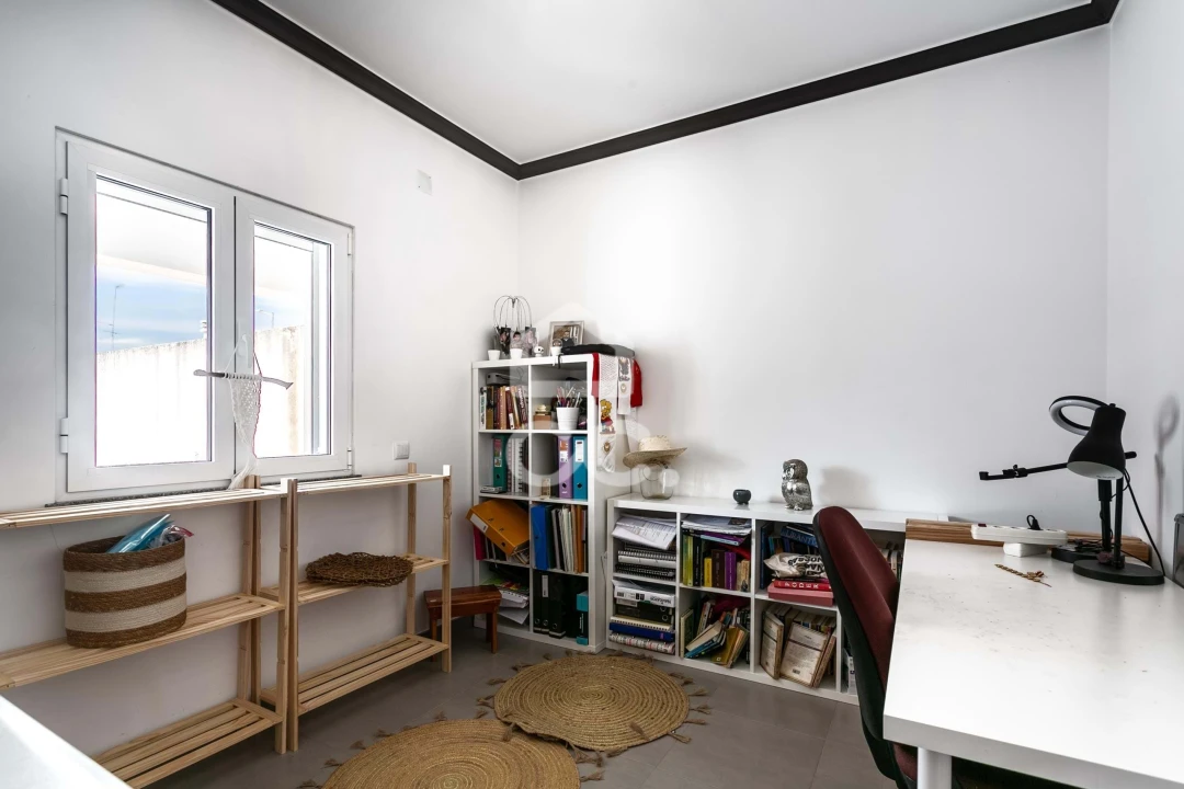 Moradia T4 para Venda em Mourão Foto 8