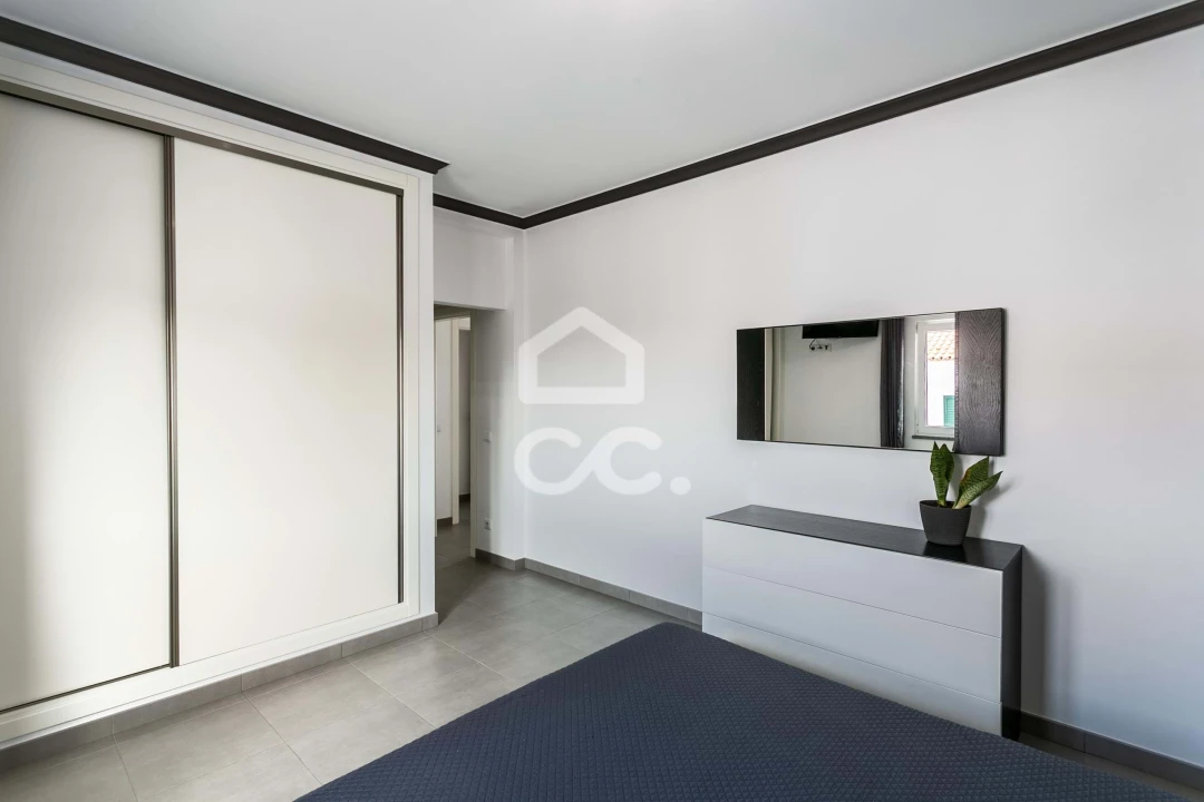 Moradia T4 para Venda em Mourão Foto 19