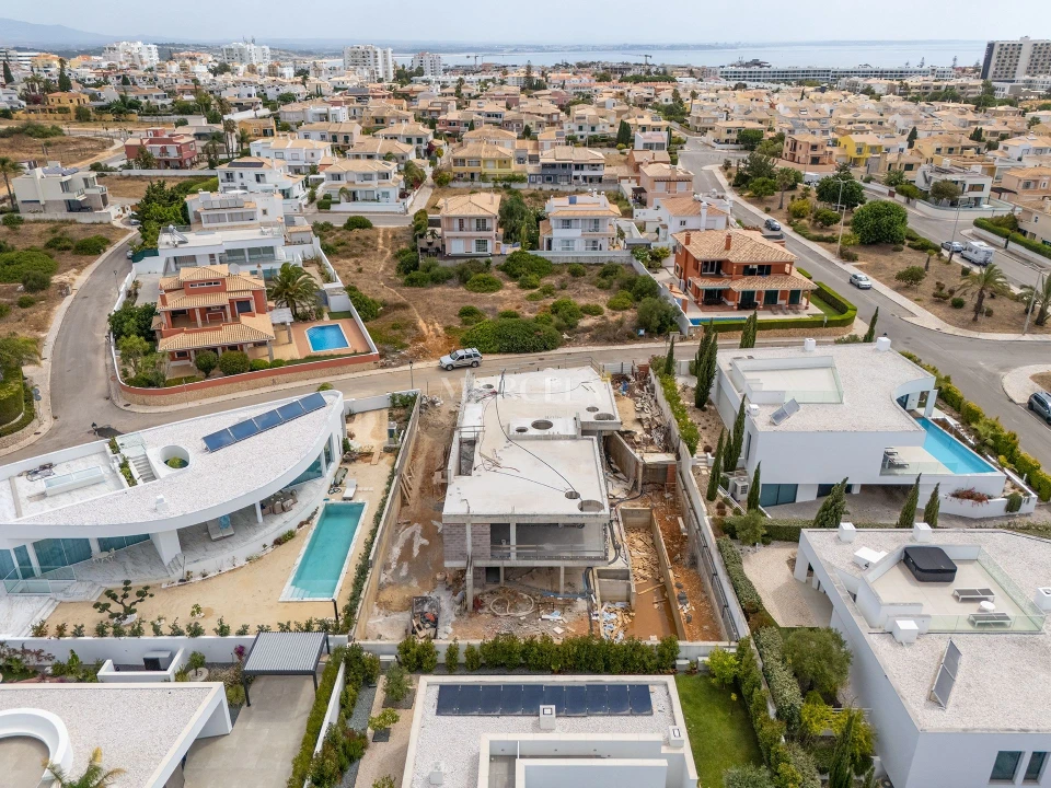 Moradia T3 para Venda em Lagos (São Sebastião e Santa Maria) Foto 4