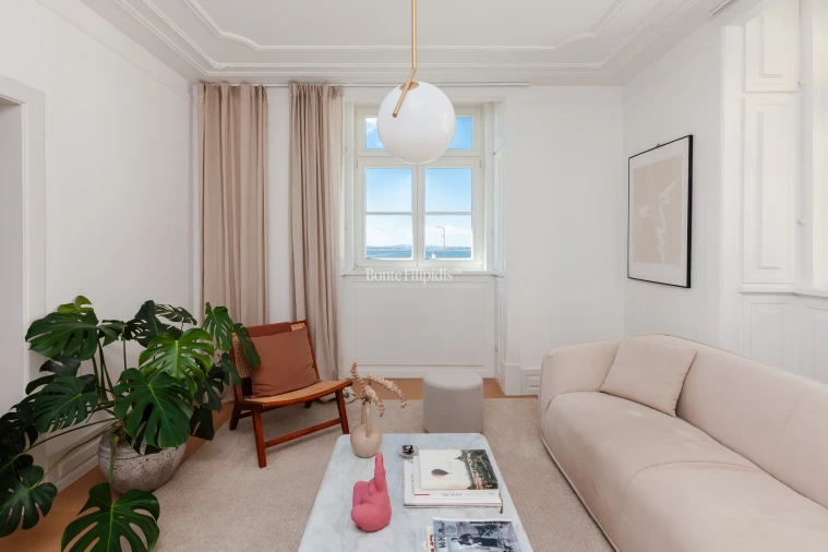 Apartamento T1 para Venda em Santa Maria Maior Foto 4