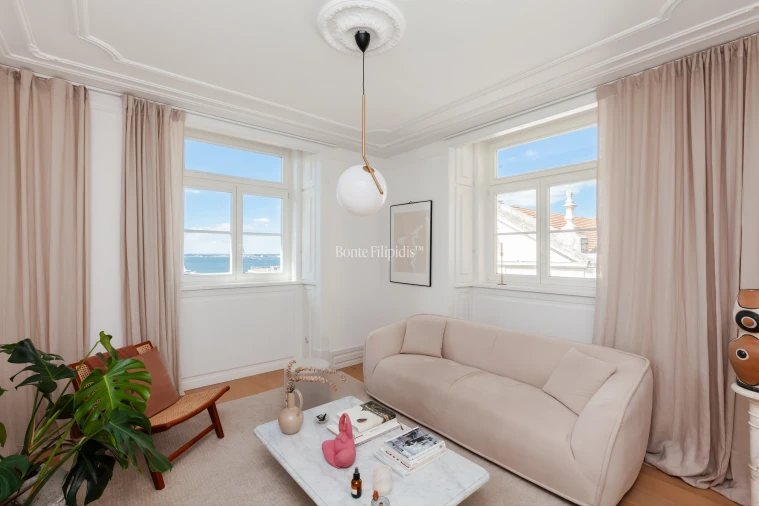 Apartamento T1 para Venda em Santa Maria Maior Foto 3