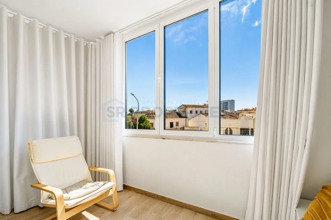 Apartamento T2 para Venda em Quarteira Foto 11