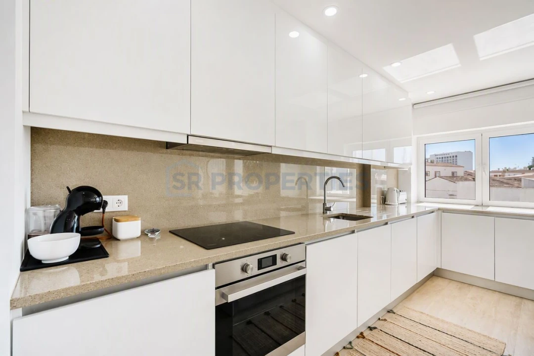 Apartamento T2 para Venda em Quarteira Foto 13