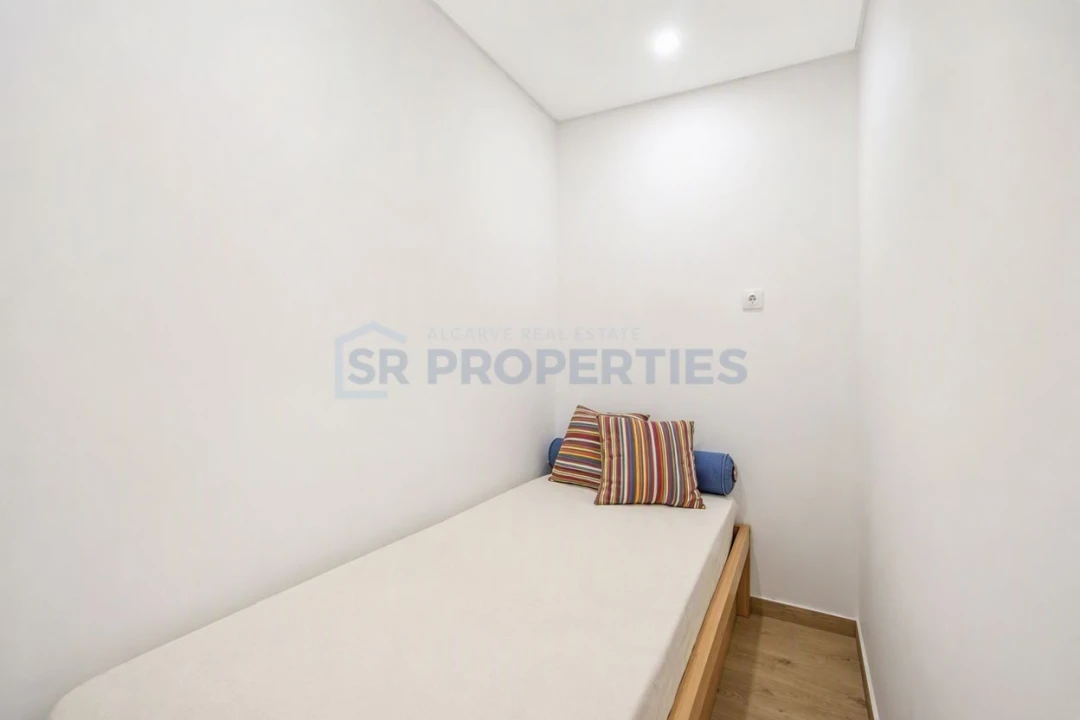 Apartamento T2 para Venda em Quarteira Foto 23