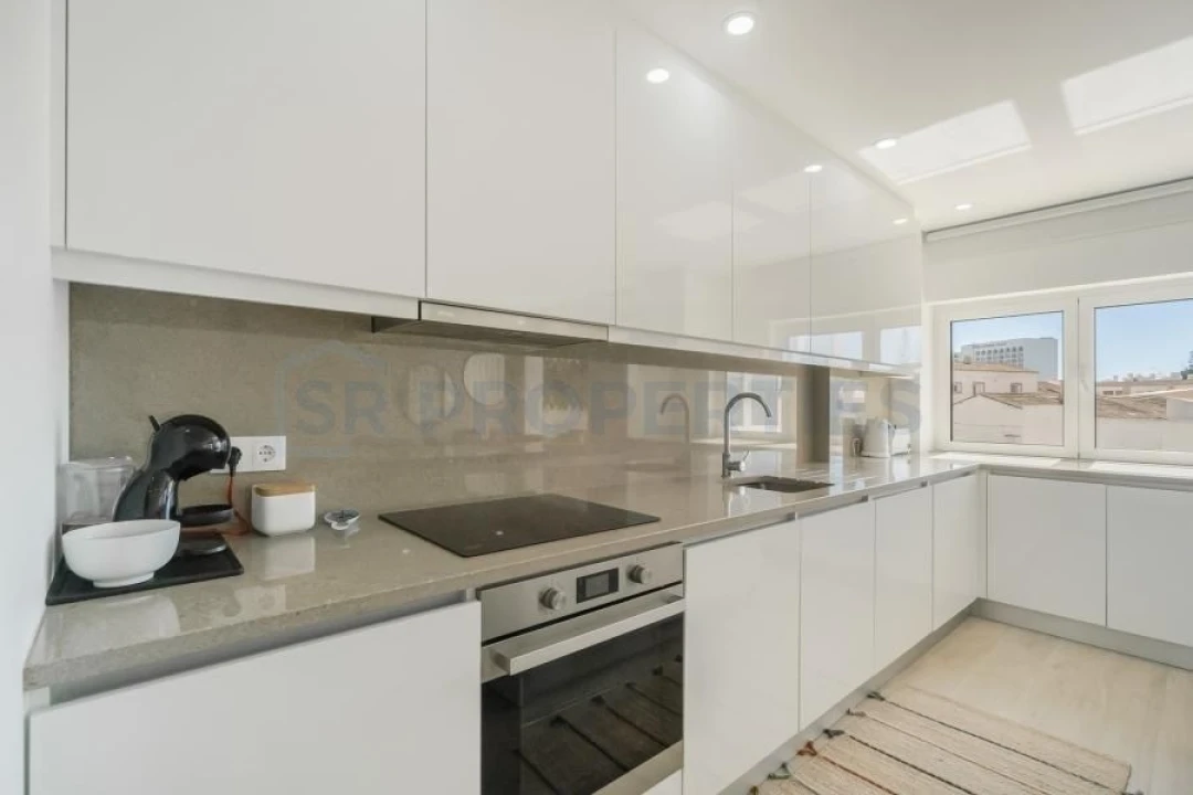 Apartamento T2 para Venda em Quarteira Foto 10
