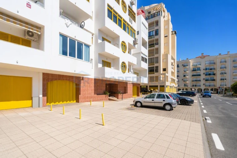 Apartamento T2 para Venda em Quarteira Foto 26