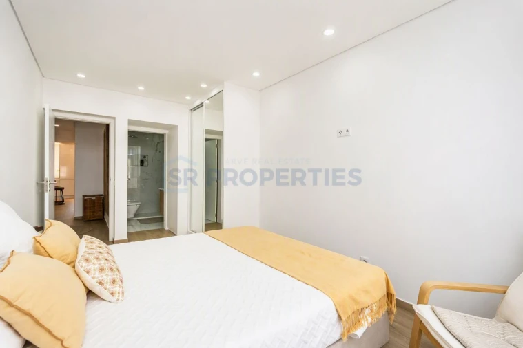 Apartamento T2 para Venda em Quarteira Foto 19