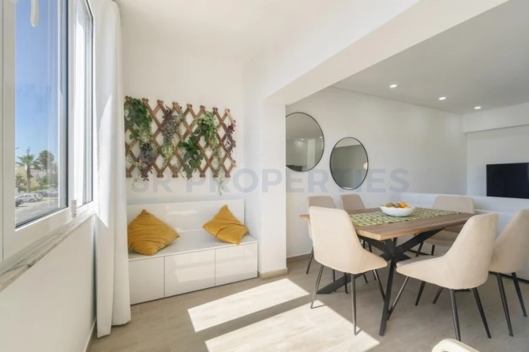 Apartamento T2 para Venda em Quarteira Foto 7