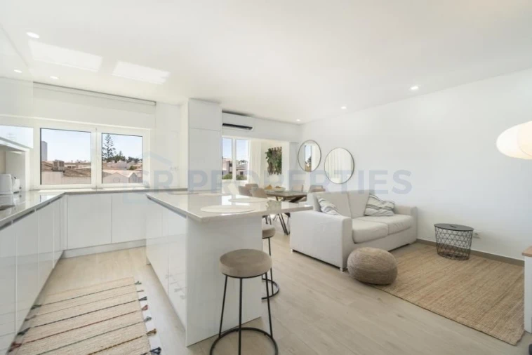 Apartamento T2 para Venda em Quarteira Foto 8