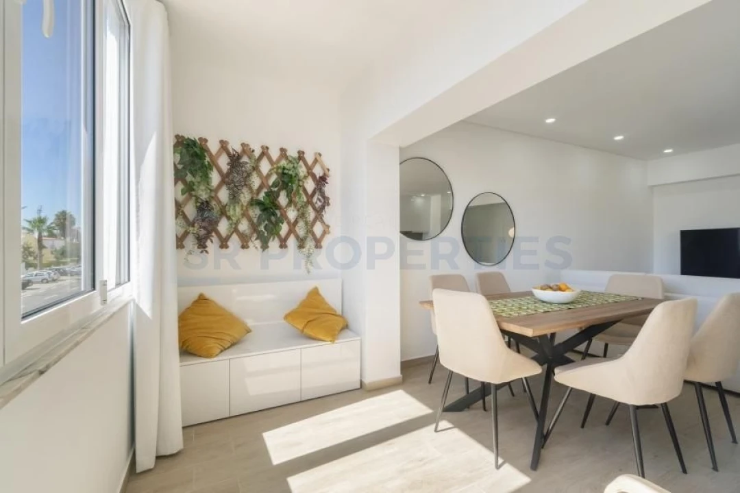 Apartamento T2 para Venda em Quarteira Foto 7