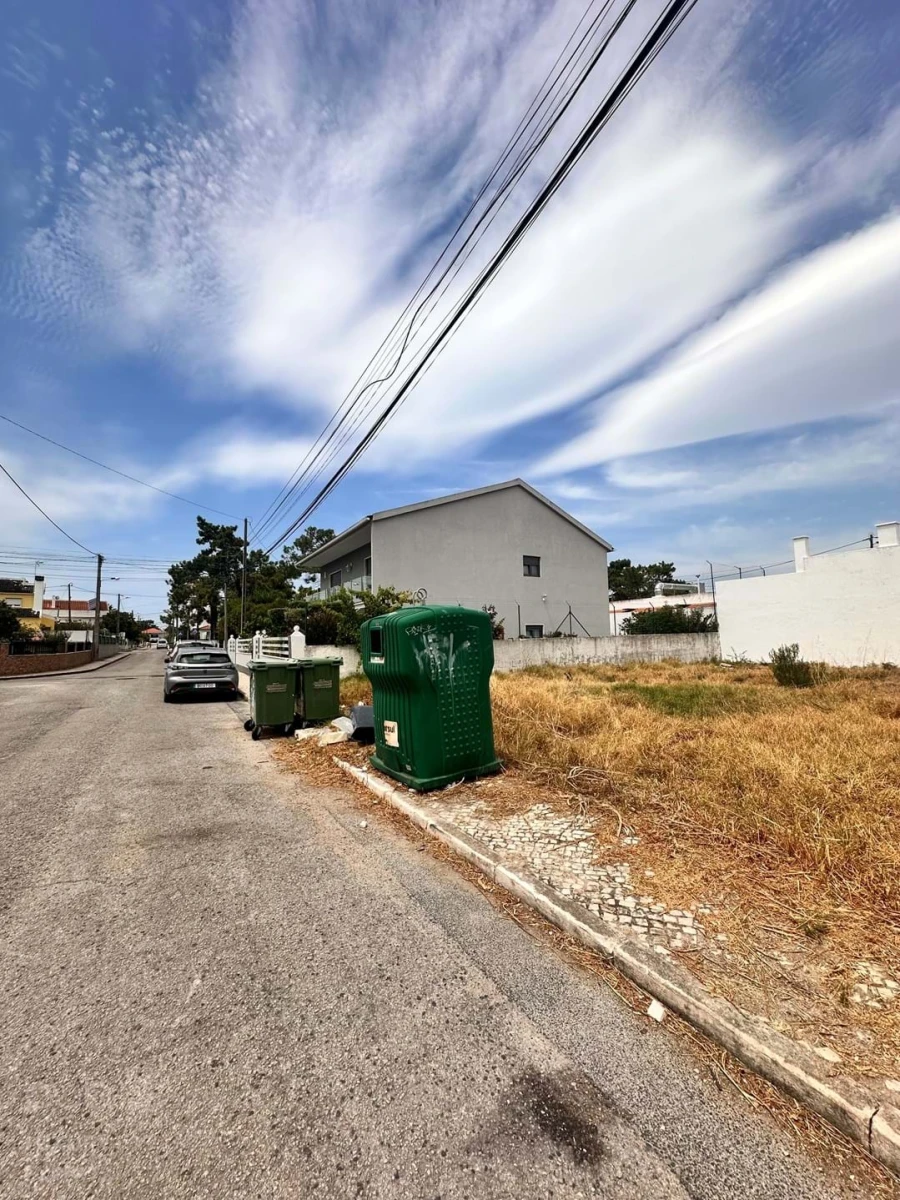 Moradia T3 para Venda em Charneca de Caparica e Sobreda Foto 8