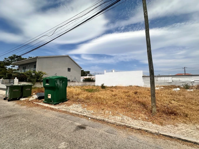 Moradia T3 para Venda em Charneca de Caparica e Sobreda Foto 2