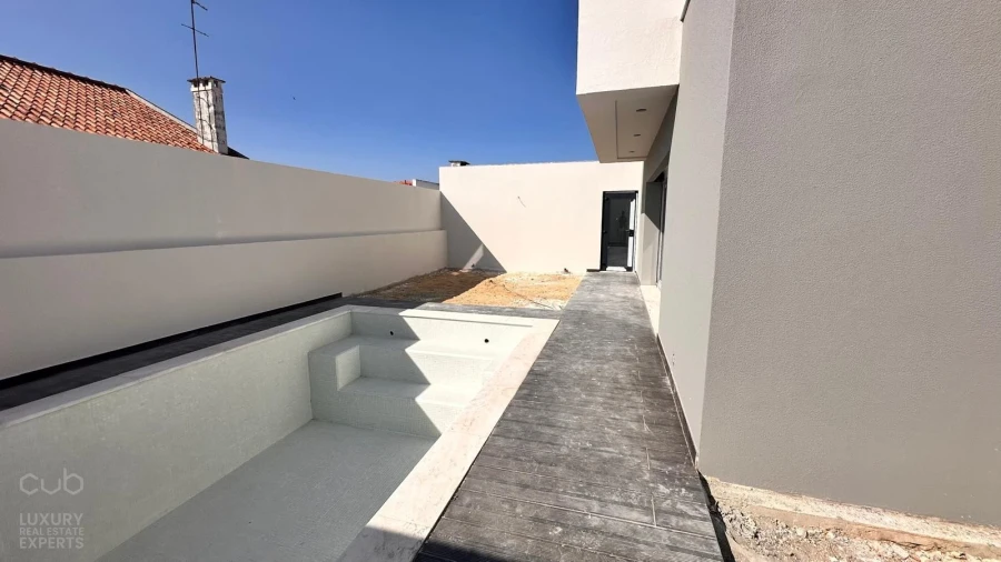 Moradia T3 para Venda em Charneca de Caparica e Sobreda Foto 15