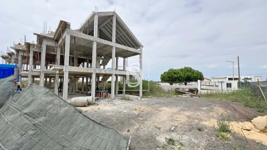 Moradia T3 para Venda em Atouguia da Baleia Foto 21