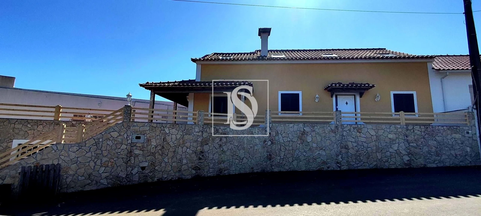 Moradia T4 para Venda em Roliça Foto 11