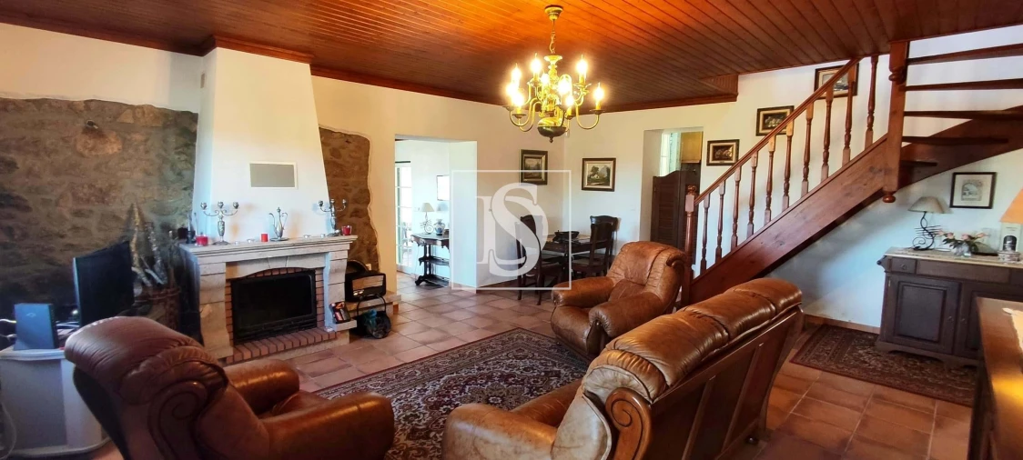 Moradia T4 para Venda em Roliça Foto 2