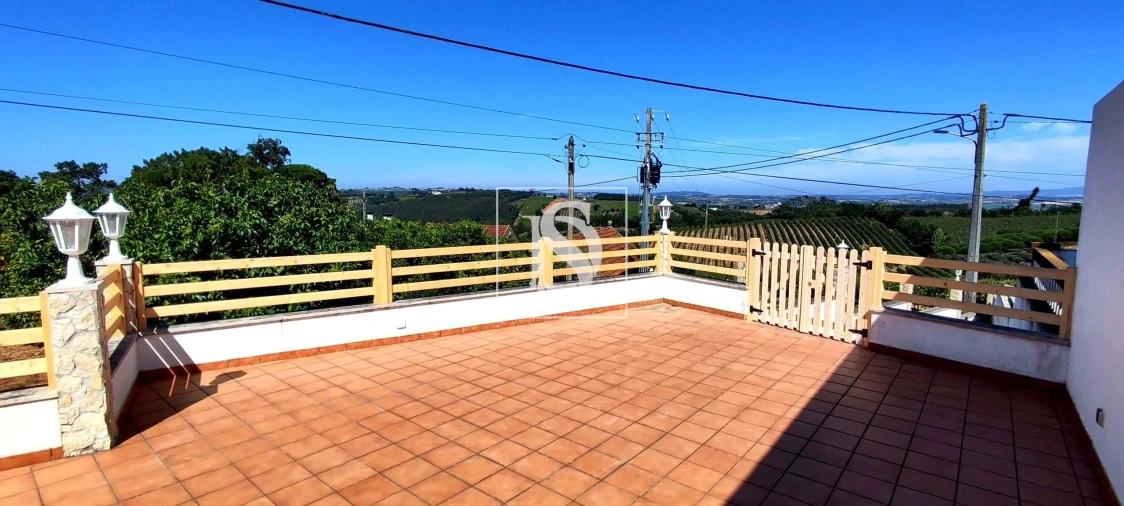 Moradia T4 para Venda em Roliça Foto 43