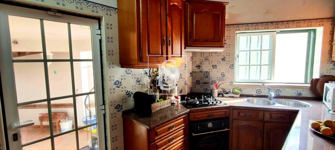 Moradia T4 para Venda em Roliça Foto 9