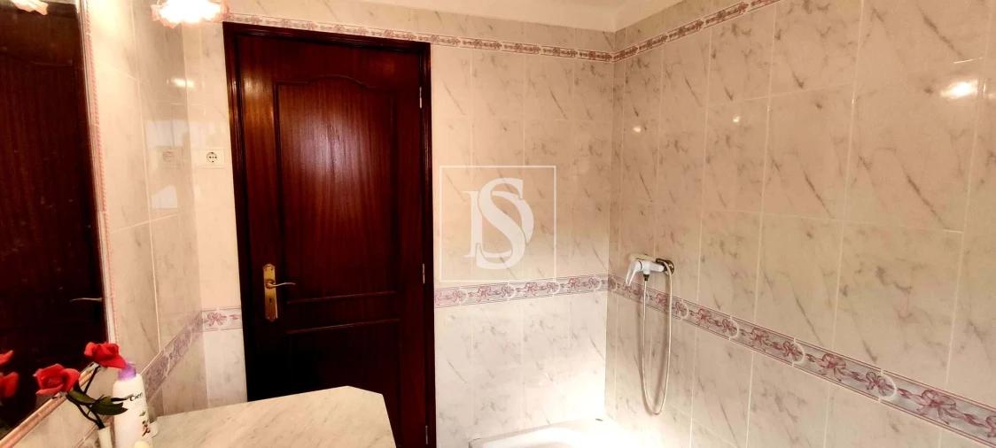 Moradia T4 para Venda em Roliça Foto 27