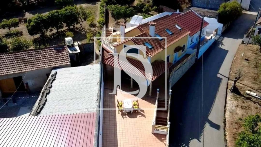 Moradia T4 para Venda em Roliça Foto 76