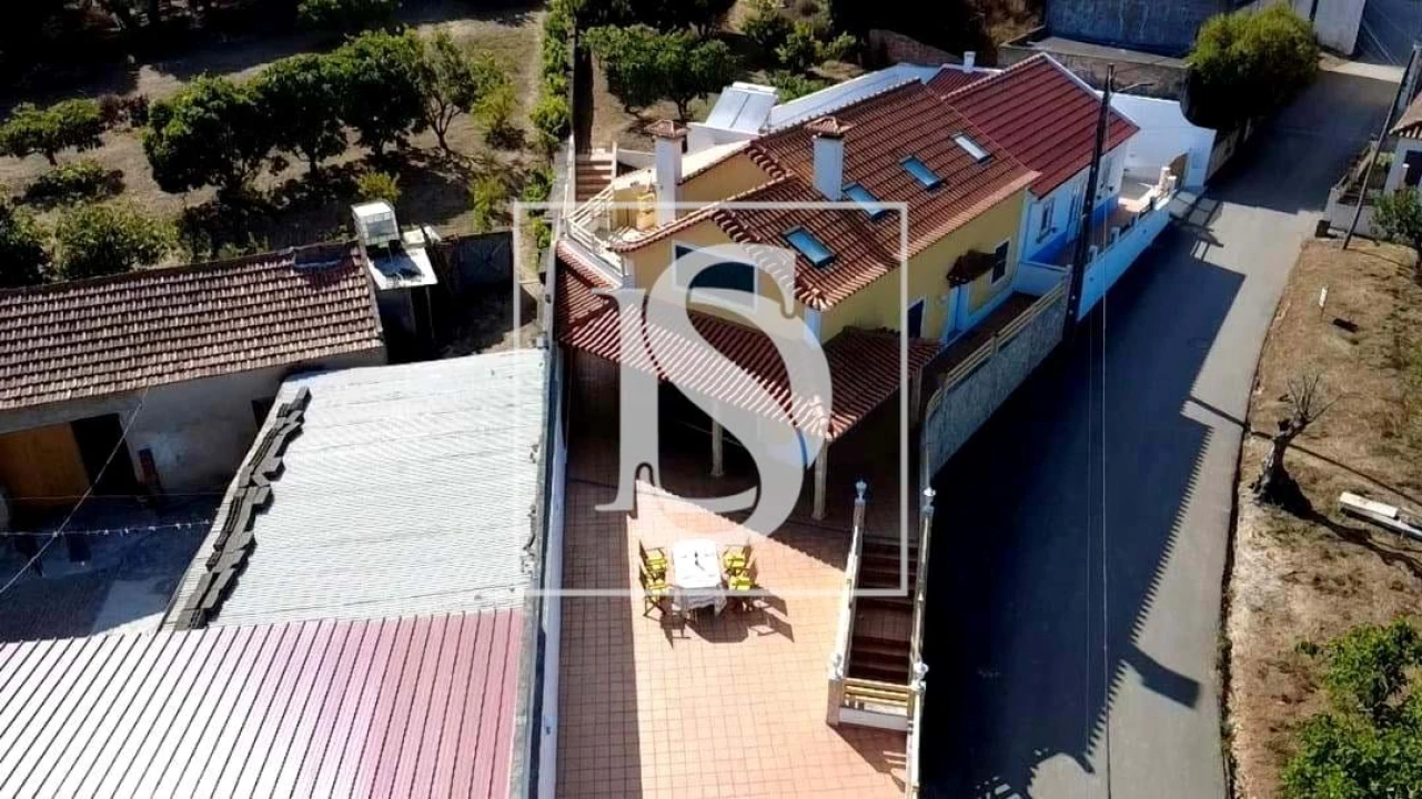 Moradia T4 para Venda em Roliça Foto 76