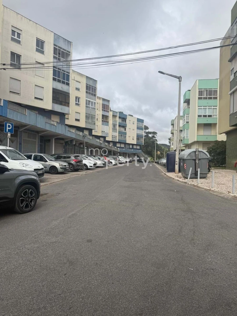 Negócio para Venda em Loures Foto 2