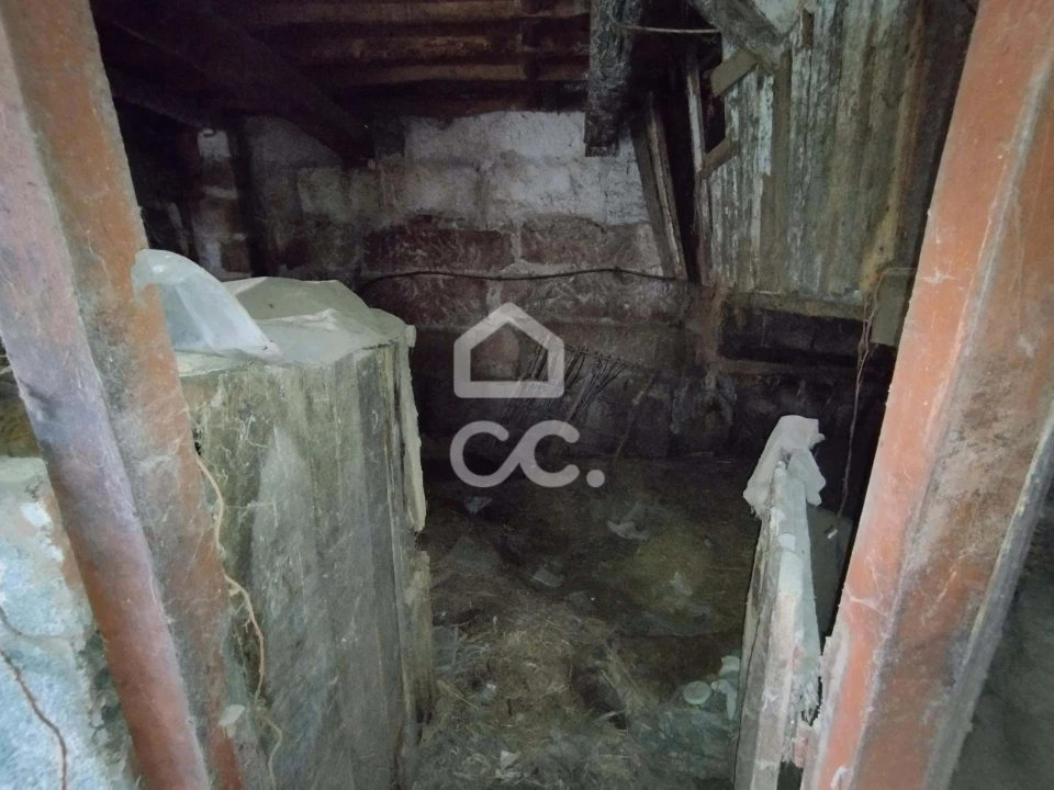 Moradia T2 para Venda em Aguas Frias Foto 9