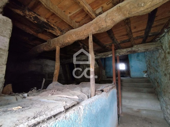 Moradia T2 para Venda em Aguas Frias Foto 8