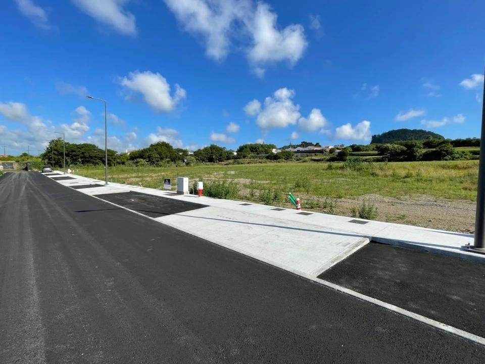 Terreno para Venda em Cabouco Foto 3