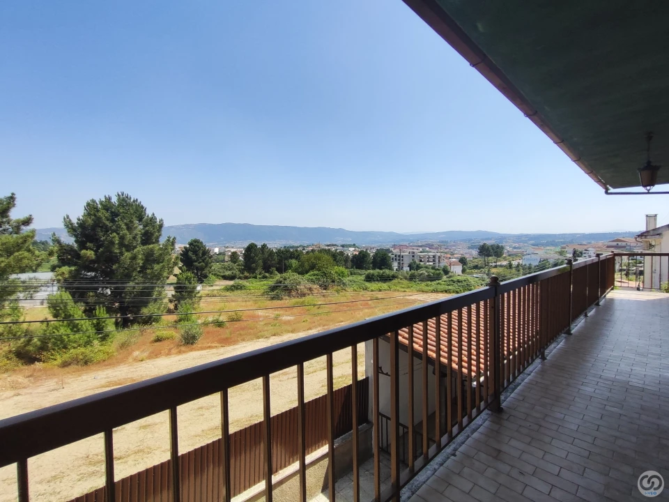 Moradia T4 para Venda em Santa Cruz/Trindade e Sanjurge Foto 41