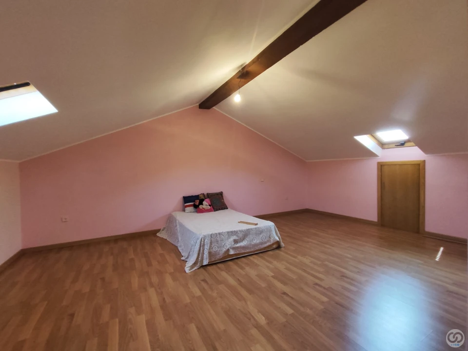 Moradia T4 para Venda em Santa Cruz/Trindade e Sanjurge Foto 28