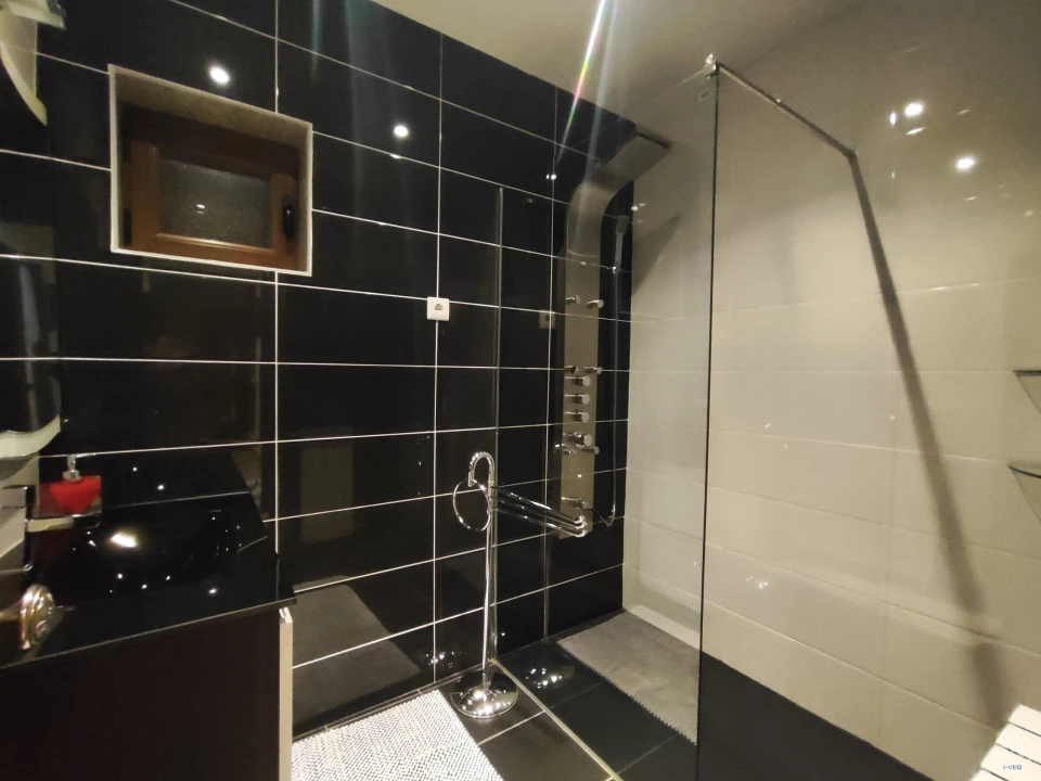 Moradia T4 para Venda em Santa Cruz/Trindade e Sanjurge Foto 16