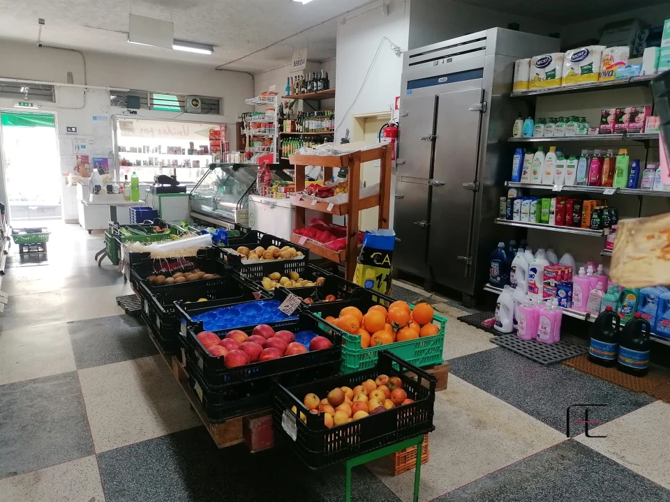 Loja para Venda em Gondomar (São Cosme), Valbom e Jovim Foto 2