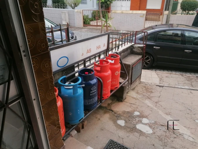 Loja para Venda em Gondomar (São Cosme), Valbom e Jovim Foto 14