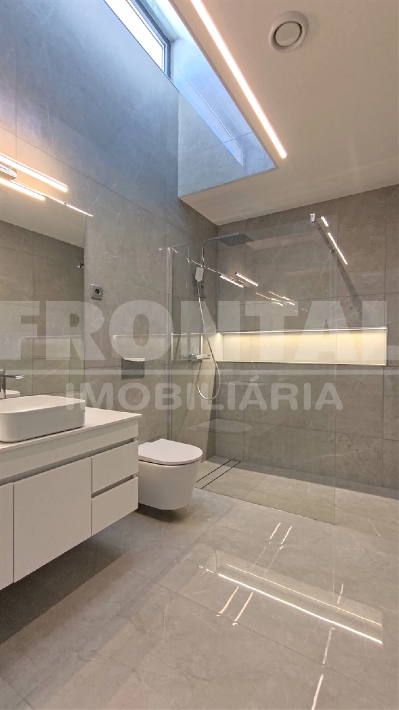 Moradia T3 para Venda em Sopo Foto 33