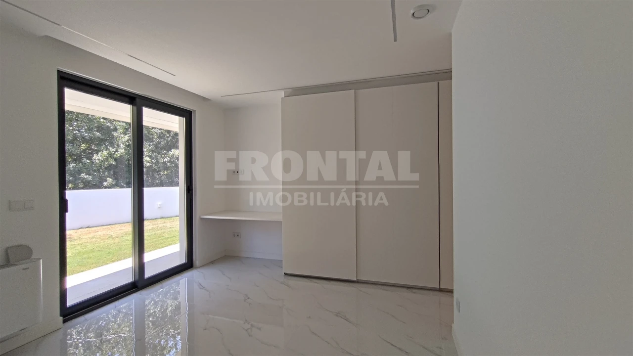 Moradia T3 para Venda em Sopo Foto 36