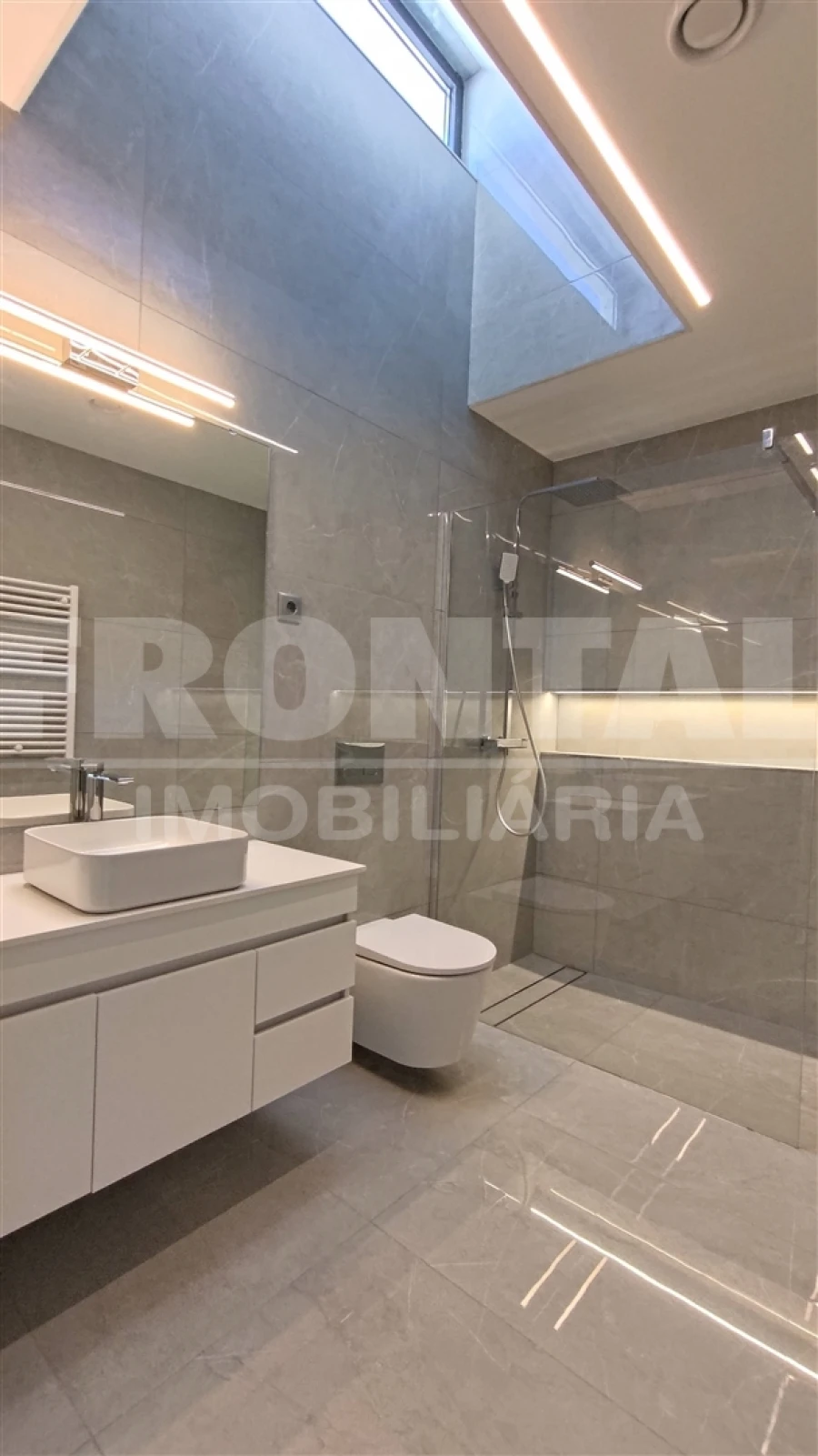 Moradia T3 para Venda em Sopo Foto 32