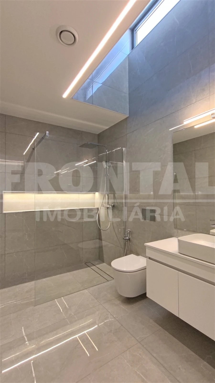 Moradia T3 para Venda em Sopo Foto 44