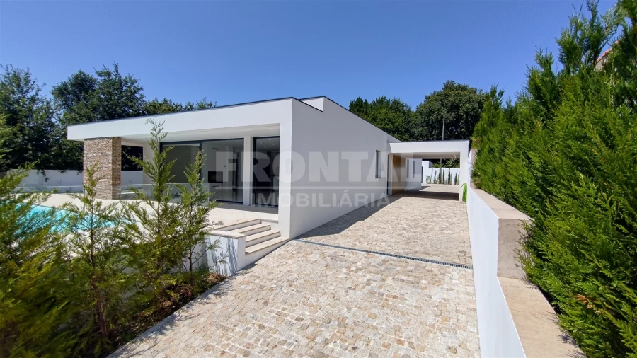 Moradia T3 para Venda em Sopo Foto 62