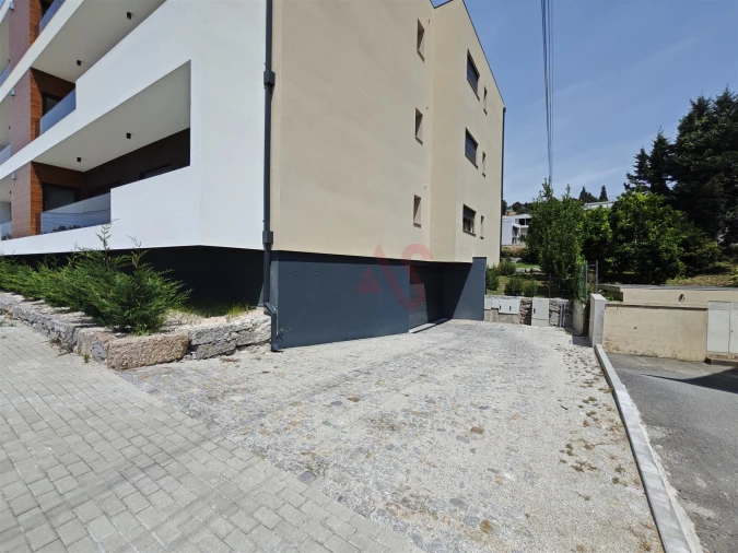 Garagem para Venda em Caldas de Vizela (São Miguel e São João) Foto 8