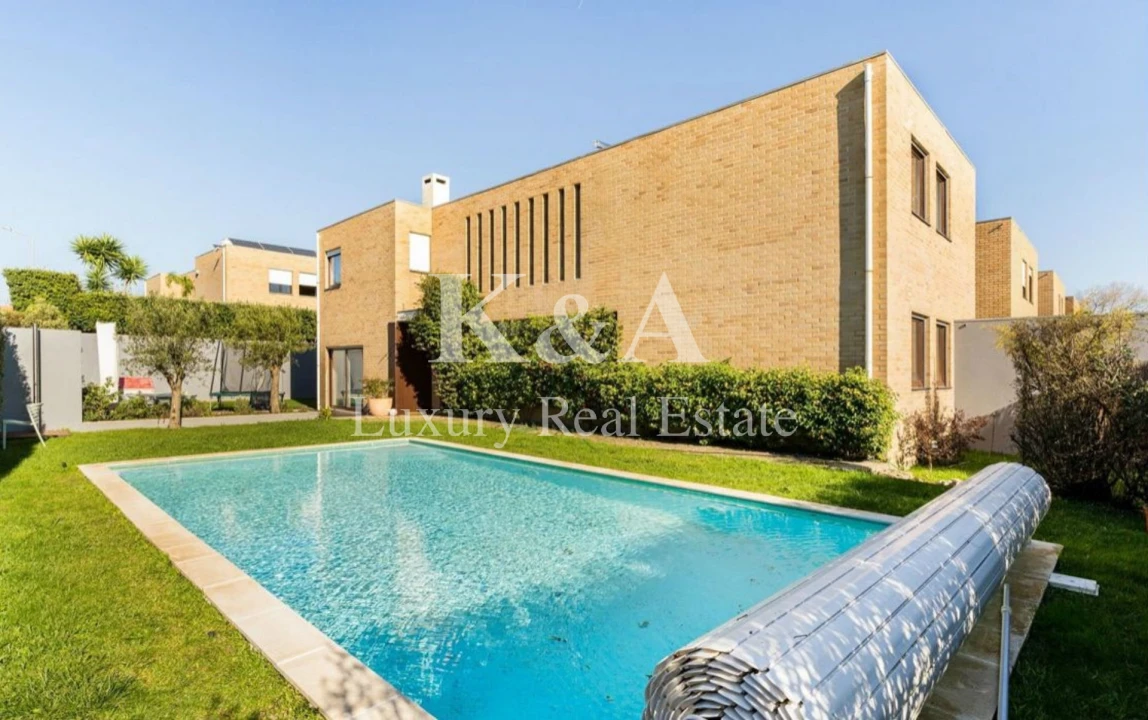 Moradia T4 para Venda em Matosinhos e Leça da Palmeira Foto 1