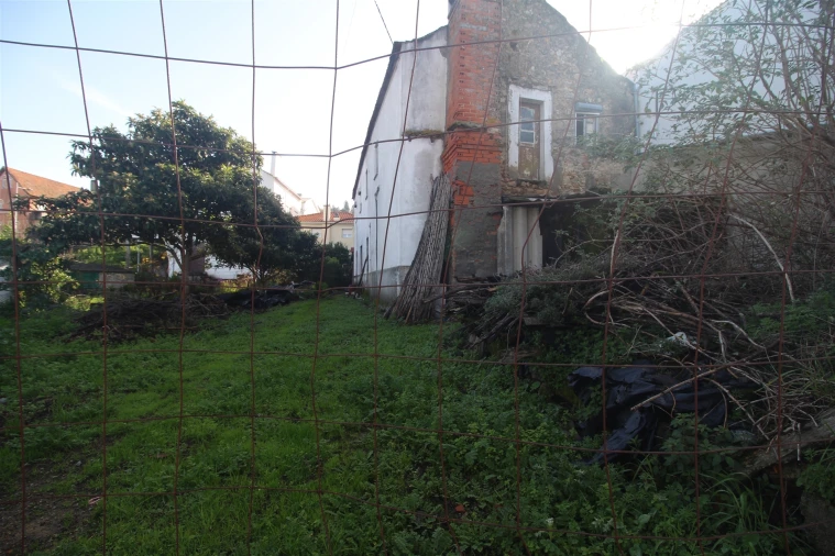 Moradia T0 para Venda em Gouveia (São Pedro e São Julião) Foto 4