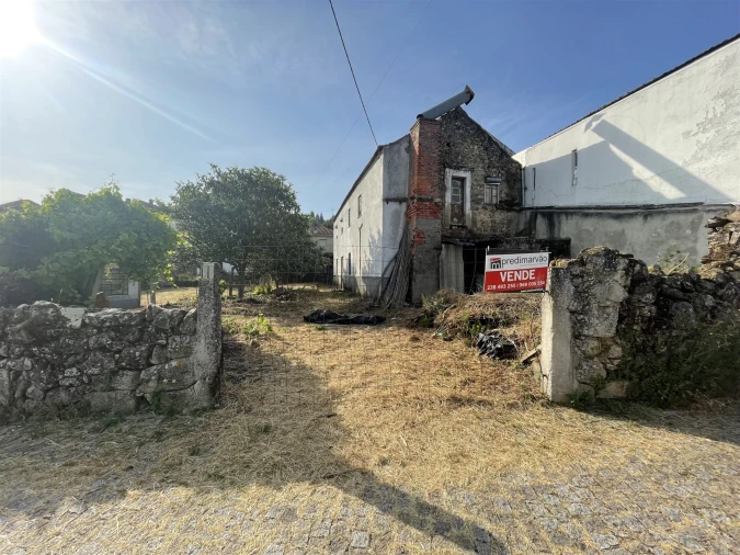 Moradia T0 para Venda em Gouveia (São Pedro e São Julião) Foto 1