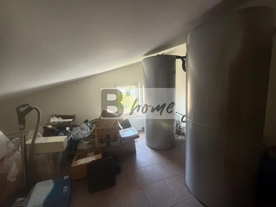 Moradia T5 para Venda em Charneca de Caparica e Sobreda Foto 18