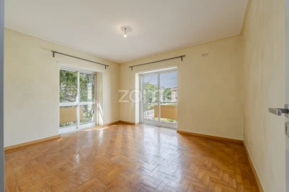 Apartamento T6 para Venda em São Vitor (Braga)