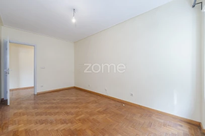 Apartamento T6 para Venda em São Vitor (Braga)