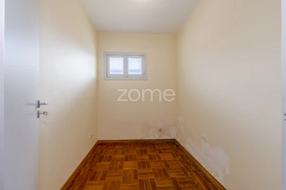 Apartamento T6 para Venda em São Vitor (Braga)